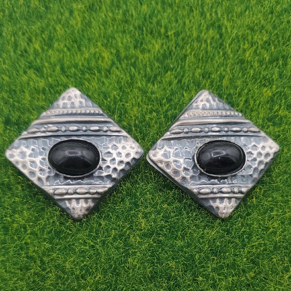Ancient Onyx Diamond Cut Earrings E1028